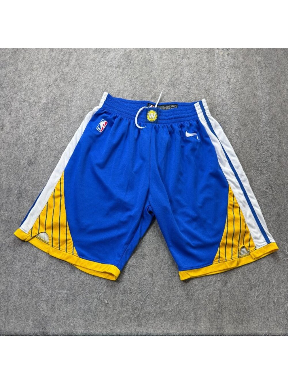 Golden State Warriors Nike NBA Basketball Shorts Size 52 Men's XL Blue Yellow